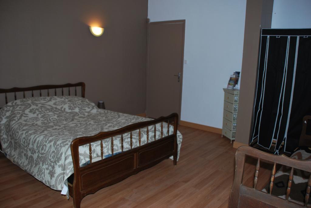 Chambres D'Hotes Le Clos Ambels Ambialet Szoba fotó